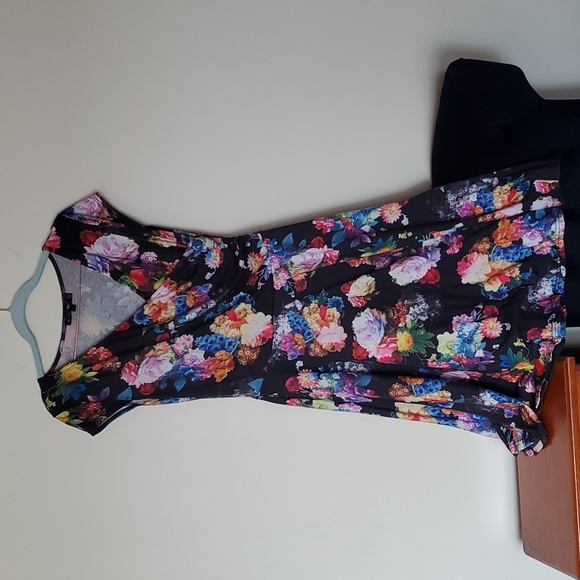 Floral printed a line dress - Picture 3 of 6